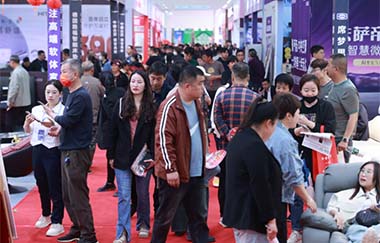 烟台家装展会现场展商云集推出优惠吸引观众
